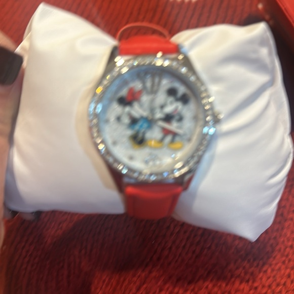 Mickey and Minnie Watch - Picture 6 of 8